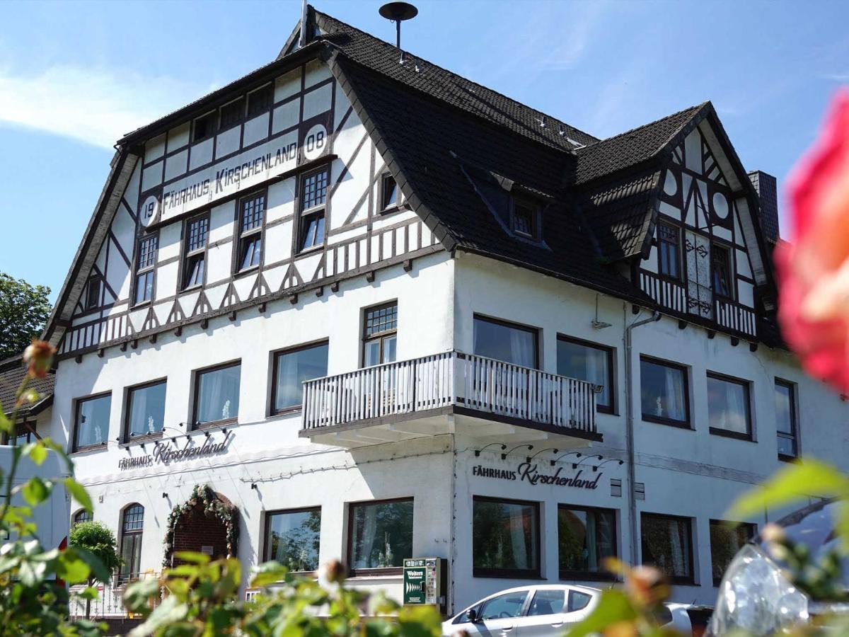 Hotel Fährhaus Kirschenland Jork Exterior foto